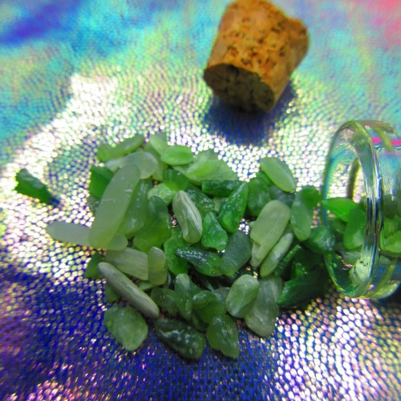 Nephrite Jade Gemstone Chips In A Bottle Embellishments Natural - Picture 1 of 3